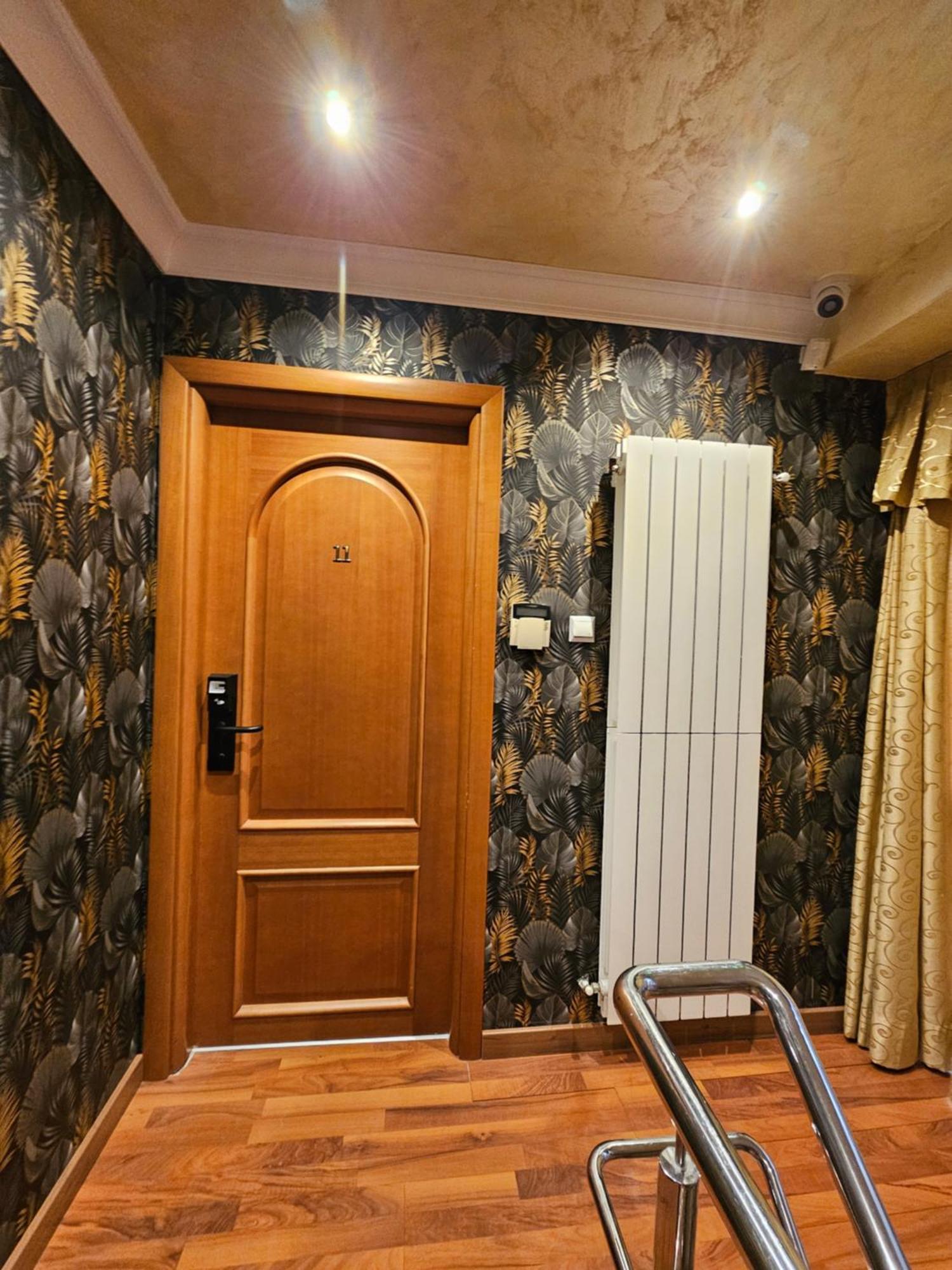 Simple Villa Rooms National Arena Self Check In Bukares Bagian luar foto